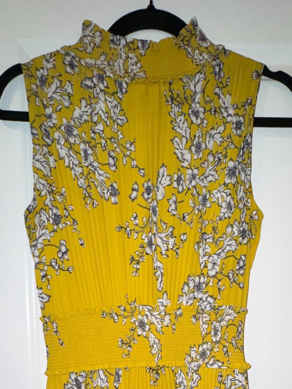 Nanette Lepore Yellow Floral Pleated Midi Dress Size 6 Sleeveless